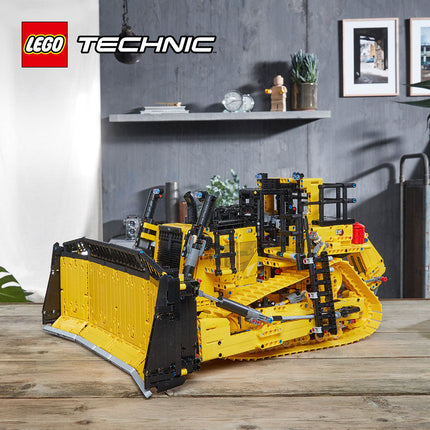 LEGO® Technic™ App-Controlled Cat® D11 Bulldozer 42131 - BUILT-UP MODEL