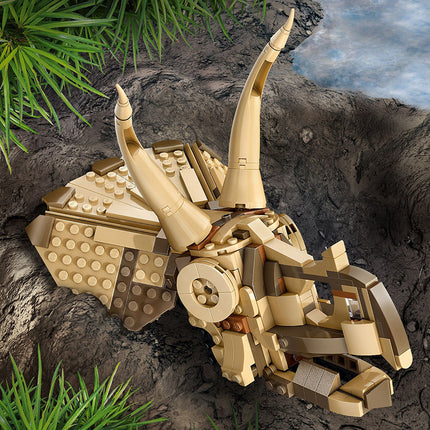 LEGO® Jurassic World Dinosaur Fossils: Triceratops Skull 76969