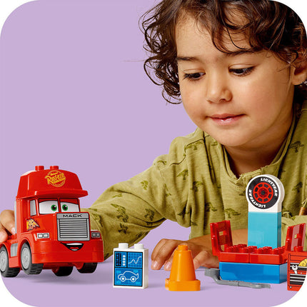 LEGO® DUPLO® ǀ Disney and Pixar’s Cars Mack at the Race 10417