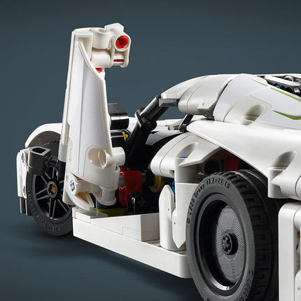 LEGO® Technic™ Koenigsegg Jesko Absolut White Hypercar 42184