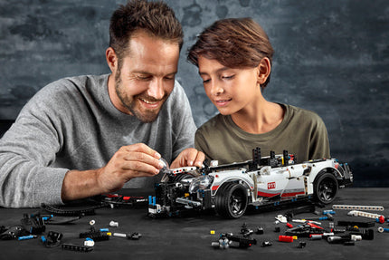 LEGO® Technic Porsche 911 RSR 42096